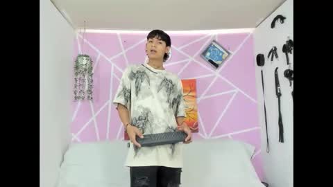 chicos hot online show from February 7, 7:06 pm