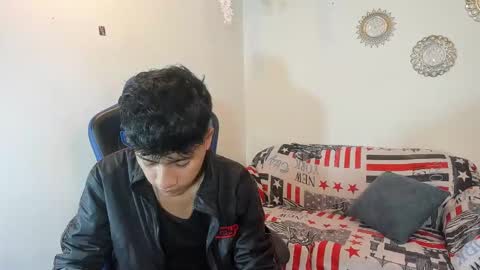 chicos hot online show from October 27, 2:10 pm