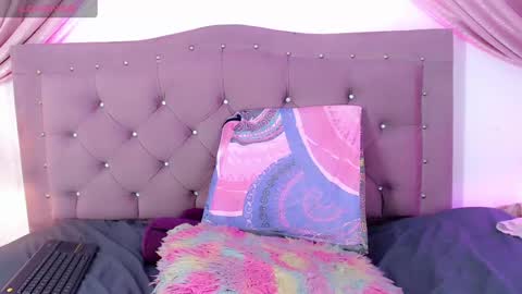 Snapshot of alexandra_evanz chatting on December 13, 1:01 pm Alexandra Spellman online show from December 13, 1:01 pm