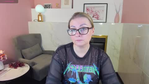 Snapshot of alexandra_kind chatting on February 27, 9:22 am Alexandra online show from February 27, 9:22 am