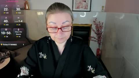 Alexandra online show from April 17, 1:58 pm