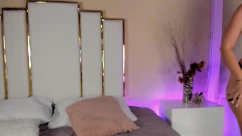 alexandraa_gomez online show from September 29, 8:13 pm