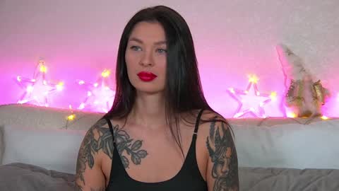Snapshot of alexandrabloom chatting on December 25, 6:19 pm AlexandraBloom online show from December 25, 6:19 pm
