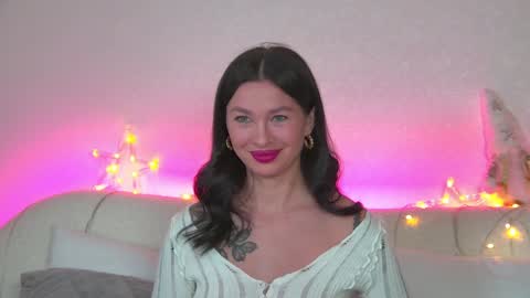 Snapshot of alexandrabloom chatting on January 10, 6:49 pm AlexandraBloom online show from January 10, 6:49 pm