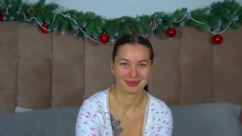 AlexandraBloom online show from December 14, 6:23 pm