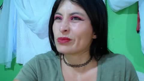 alexandrasaen online show from December 17, 10:43 pm