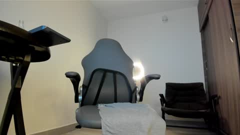 ALEX online show from December 11, 1:15 am