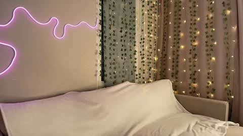 Snapshot of alexandro_princes chatting on February 15, 5:09 pm Alex online show from February 15, 5:09 pm