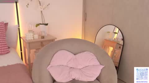 Snapshot of alexaporter chatting on September 23, 1:58 pm Alexa online show from September 23, 1:58 pm