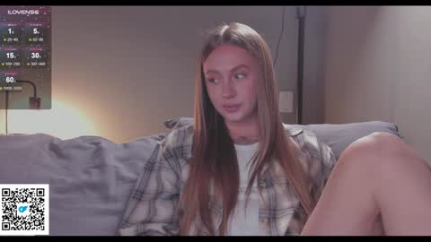 Snapshot of alexashowcum chatting on December 16, 7:00 pm Alexa online show from December 16, 7:00 pm