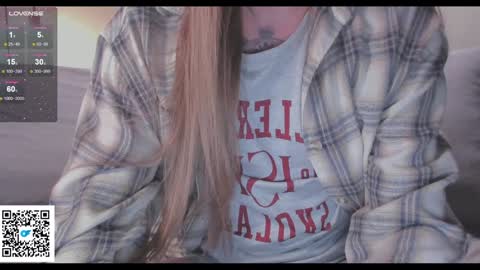 Snapshot of alexashowcum chatting on December 23, 9:29 pm Alexa online show from December 23, 9:29 pm