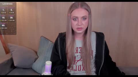 Snapshot of alexashowcum chatting on March 4, 12:50 am Alexa online show from March 4, 12:50 am