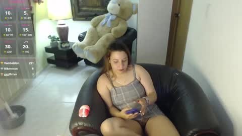 Snapshot of alexatai chatting on May 15, 11:12 pm alexatai online show from May 15, 11:12 pm