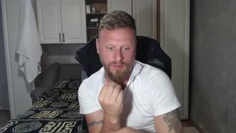Snapshot of alexboy2022 chatting on June 18, 3:07 am onlyfans..alexyno2022 online show from June 18, 3:07 am