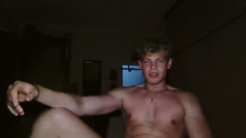 Snapshot of alexcoxx21 chatting on July 28, 8:52 pm alexcoxx21 online show from July 28, 8:52 pm