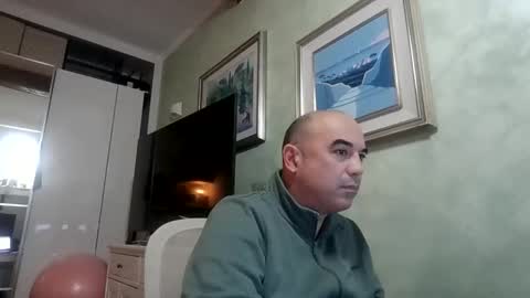 Snapshot of alexct77 chatting on January 18, 1:09 am alexct77 online show from January 18, 1:09 am