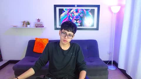 Snapshot of alexcum_18 chatting on March 12, 1:17 pm alex online show from March 12, 1:17 pm