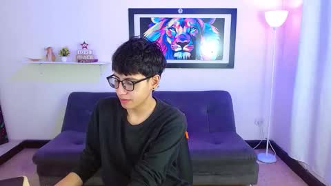 Snapshot of alexcum_18 chatting on March 23, 1:26 pm alex online show from March 23, 1:26 pm