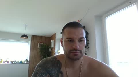 rey ale84 online show from January 12, 11:37 am