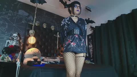 Snapshot of alexhoe_ chatting on February 8, 6:33 pm Alex online show from February 8, 6:33 pm