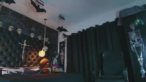 Snapshot of alexhoe_ chatting on March 23, 6:34 pm Alex online show from March 23, 6:34 pm