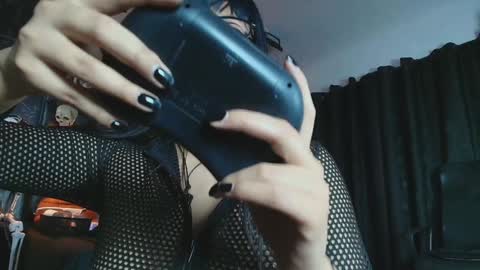 Snapshot of alexhoe_ chatting on March 28, 6:51 pm Alex online show from March 28, 6:51 pm