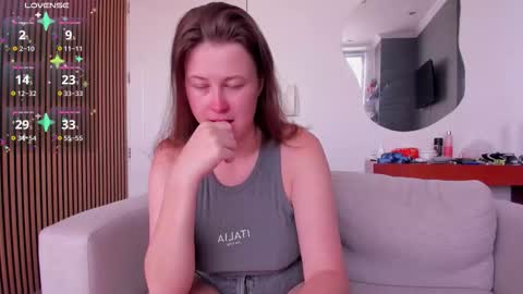 Alexia online show from December 1, 1:49 pm