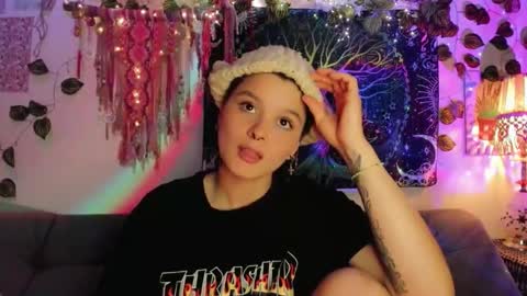 Snapshot of alexiafisher_ chatting on October 13, 3:50 am Alex online show from October 13, 3:50 am
