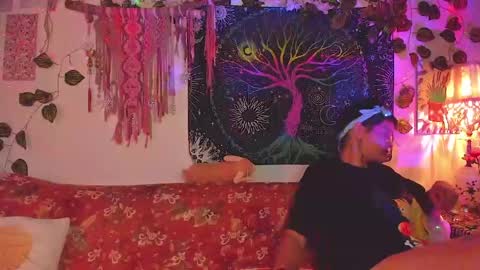 Snapshot of alexiafisher_ chatting on May 17, 8:05 pm Alex online show from May 17, 8:05 pm