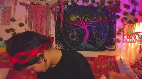 Snapshot of alexiafisher_ chatting on May 27, 1:24 am Alex online show from May 27, 1:24 am