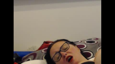 Snapshot of alexie33 chatting on January 19, 12:17 pm alexie33 online show from January 19, 12:17 pm