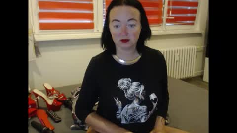 Snapshot of alexie33 chatting on September 10, 6:35 am alexie33 online show from September 10, 6:35 am