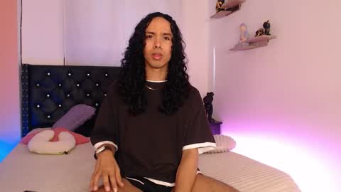 Snapshot of alexis21_ chatting on September 13, 1:33 pm Alexis online show from September 13, 1:33 pm