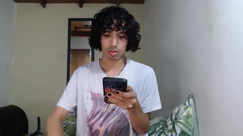 Snapshot of alexis21_ chatting on October 24, 4:31 am Alexis online show from October 24, 4:31 am