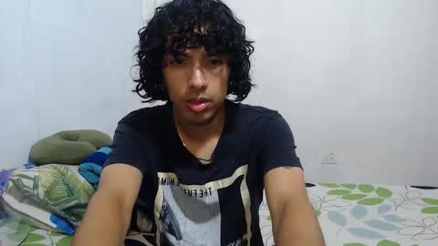 Snapshot of alexis21_ chatting on November 11, 12:21 am Alexis online show from November 11, 12:21 am