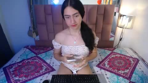 -- ALEXIS -- online show from September 24, 1:53 am