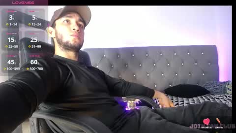 Snapshot of alexiscollinss chatting on March 5, 2:14 am alexiscollinss online show from March 5, 2:14 am