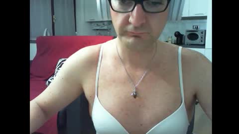 Snapshot of alexja_ganja chatting on February 19, 6:15 pm Alexia online show from February 19, 6:15 pm