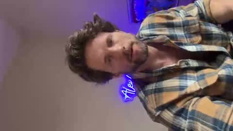 Snapshot of alexmanndickerson chatting on February 11, 5:29 pm Alex Mann online show from February 11, 5:29 pm
