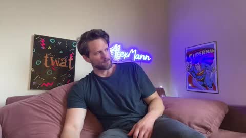 Snapshot of alexmanndickerson chatting on March 26, 5:29 pm Alex Mann online show from March 26, 5:29 pm