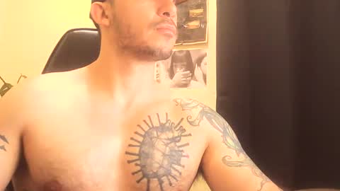 Alexxx online show from April 4, 8:28 pm