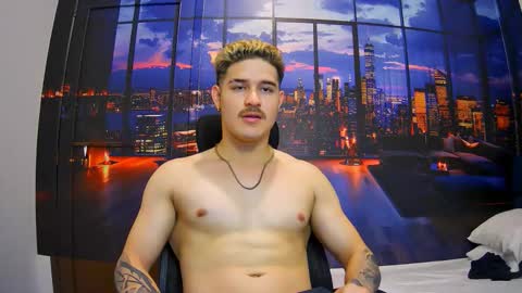 Alex online show from October 2, 8:05 pm