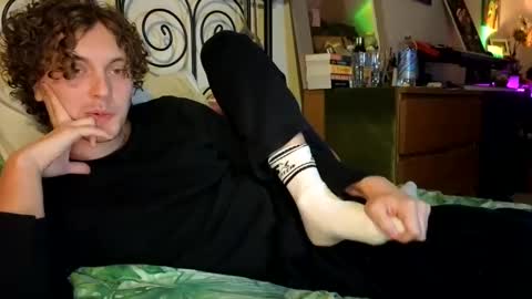 Snapshot of alexrhodesxxx chatting on December 11, 3:15 pm Alex online show from December 11, 3:15 pm