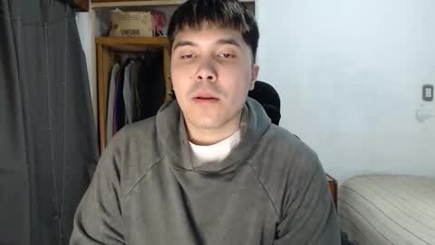 Snapshot of alexriversx chatting on April 5, 7:00 pm Alexander online show from April 5, 7:00 pm