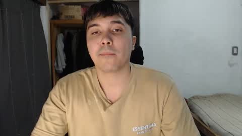 Snapshot of alexriversx chatting on April 9, 4:34 pm Alexander online show from April 9, 4:34 pm