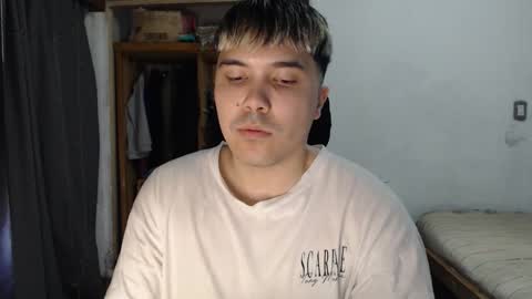 Snapshot of alexriversx chatting on April 16, 6:19 pm Alexander online show from April 16, 6:19 pm