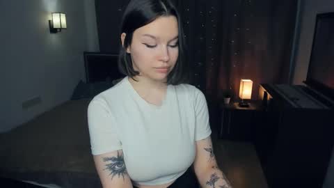 Alex online show from November 25, 9:04 pm