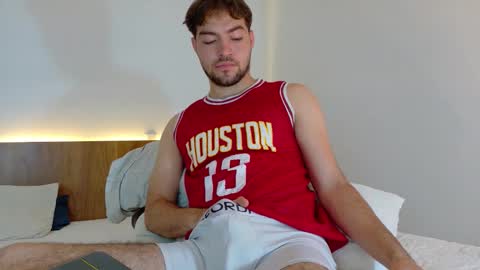 Snapshot of alextwunkk chatting on November 27, 4:36 am Alex online show from November 27, 4:36 am