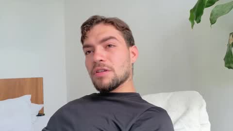 Snapshot of alextwunkk chatting on December 20, 9:11 pm Alex online show from December 20, 9:11 pm