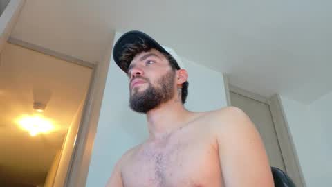 Snapshot of alextwunkk chatting on February 28, 8:15 am Alex online show from February 28, 8:15 am